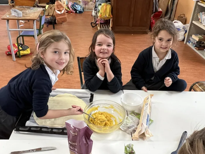 cuisine en maternelle à l'école privée de Bais
