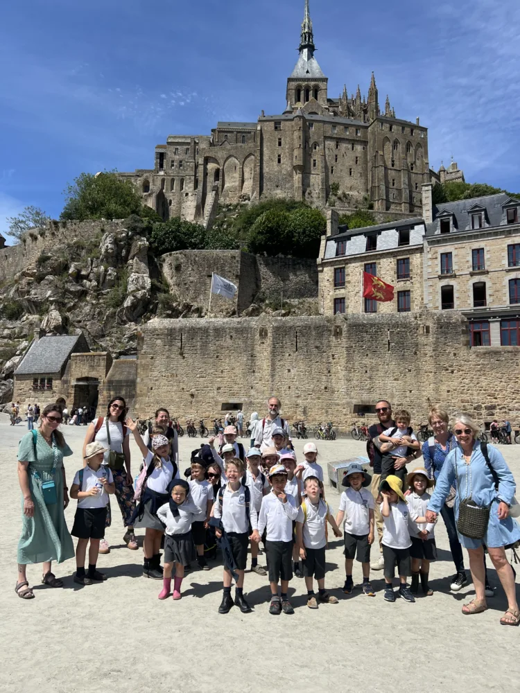 mont saint michel visite de l'école privée de Bais 2