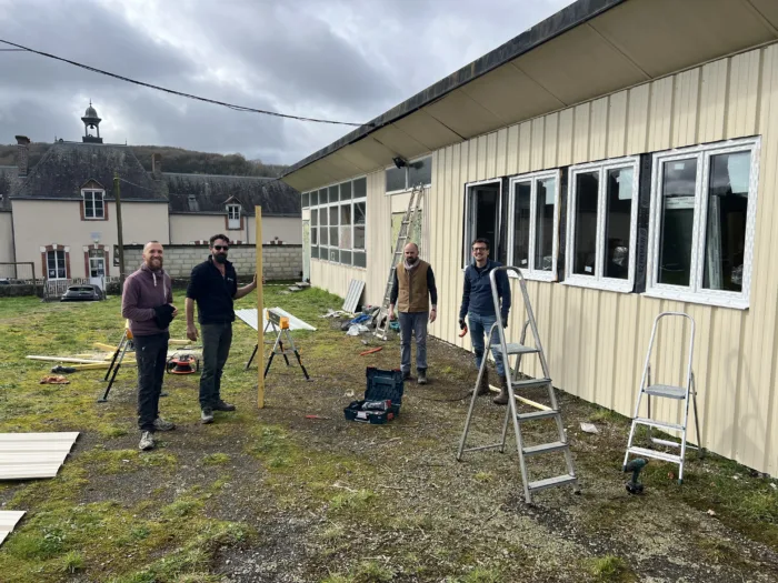 travaux à l'école privée de Bais